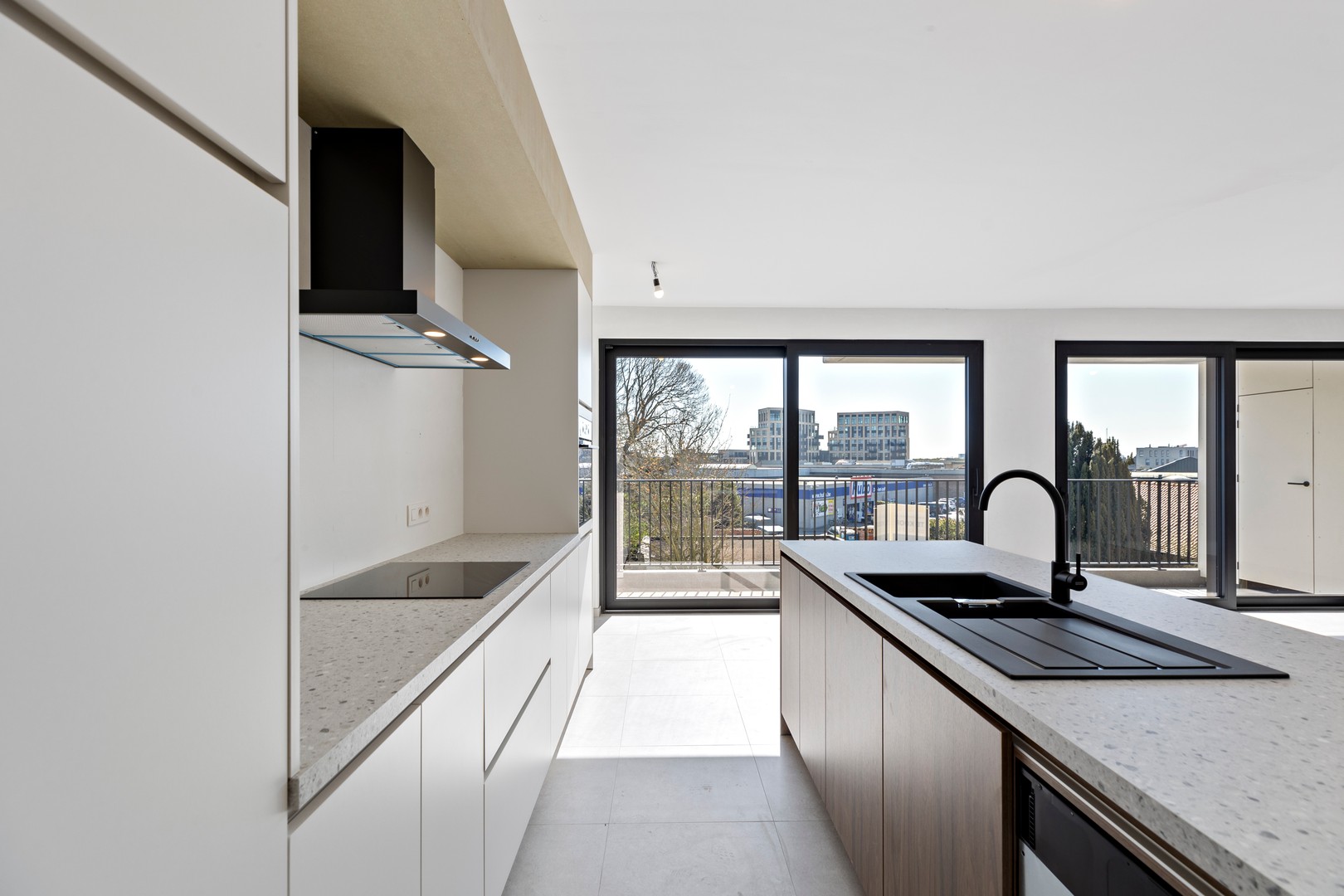 Spacieux penthouse avec plusieurs terrasses orientées au sud et 2 chambres dans la résidence neuve Camille. - photo 4