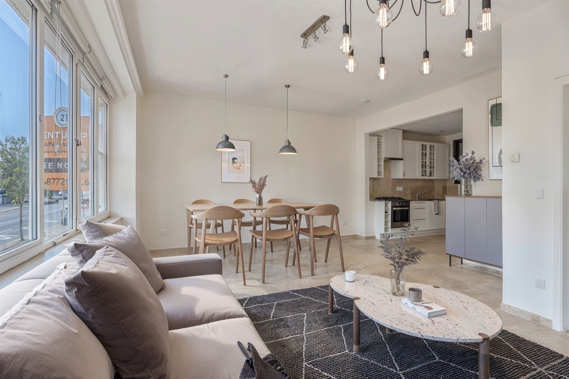 Instapklaar appartement met 2 ruime slaapkamers en terras - foto 1