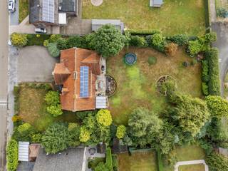 Deze charmante woning in Alken verenigt ruimte, comfort en een rustige ligging in één geheel. Het perceel van maar liefst 2.560 m² biedt een zee...