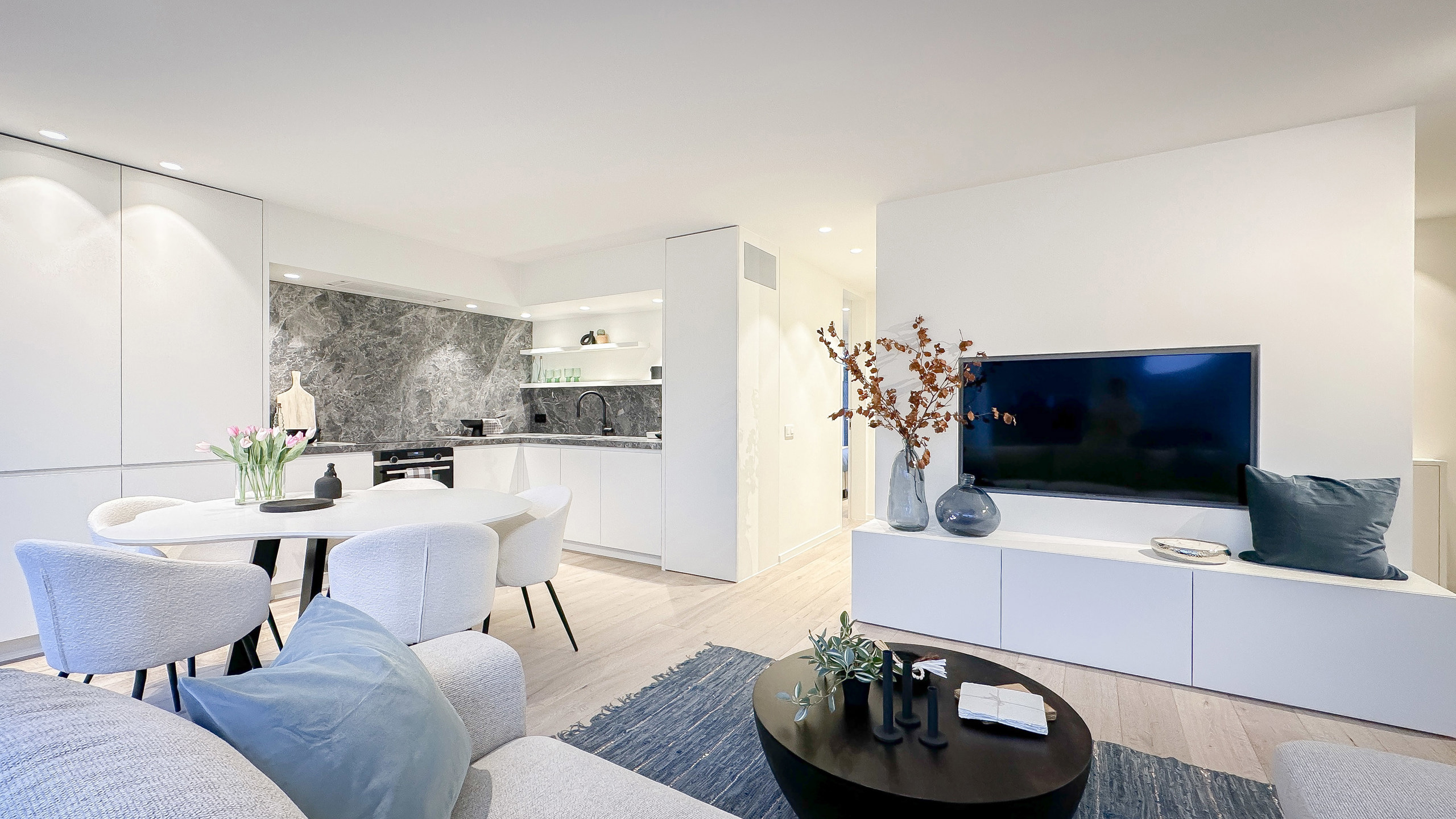 Volledig gerenoveerd PENTHOUSE met 2 zonneterrassen... - foto 4