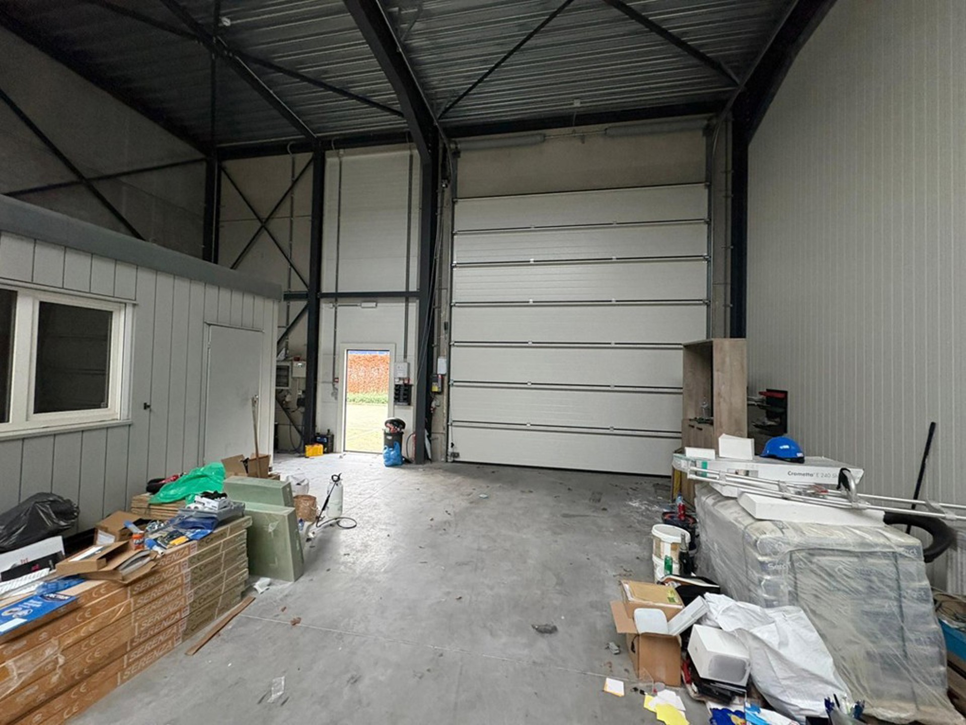 Moderne KMO unit (215m²) te huur. - foto 3