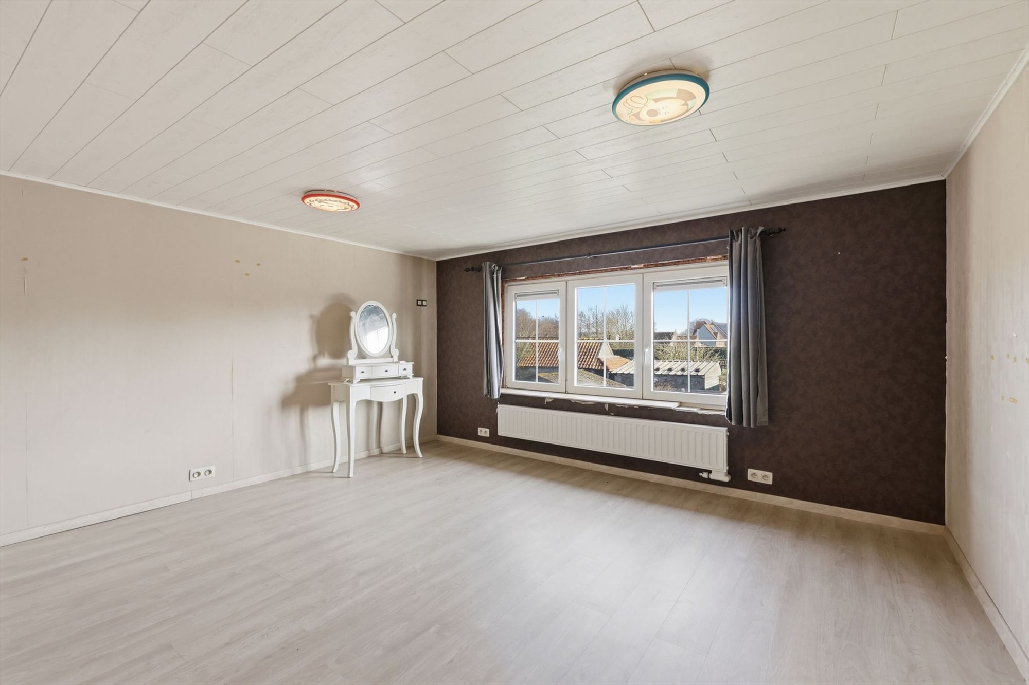 Te renoveren gezinswoning op rustige ligging in Koekelare - foto 5