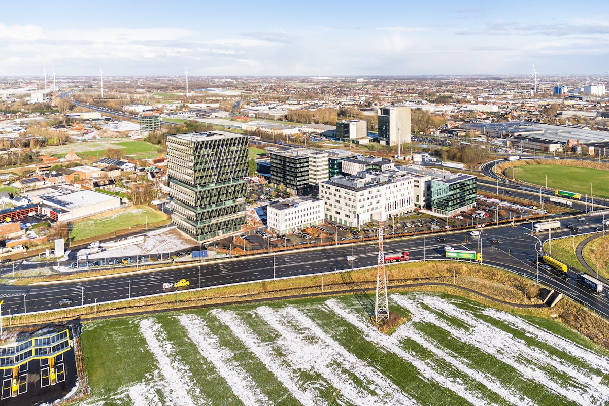 Kantoor van ca. 235 m² in de Westwing Tower te Roeselare - foto 2