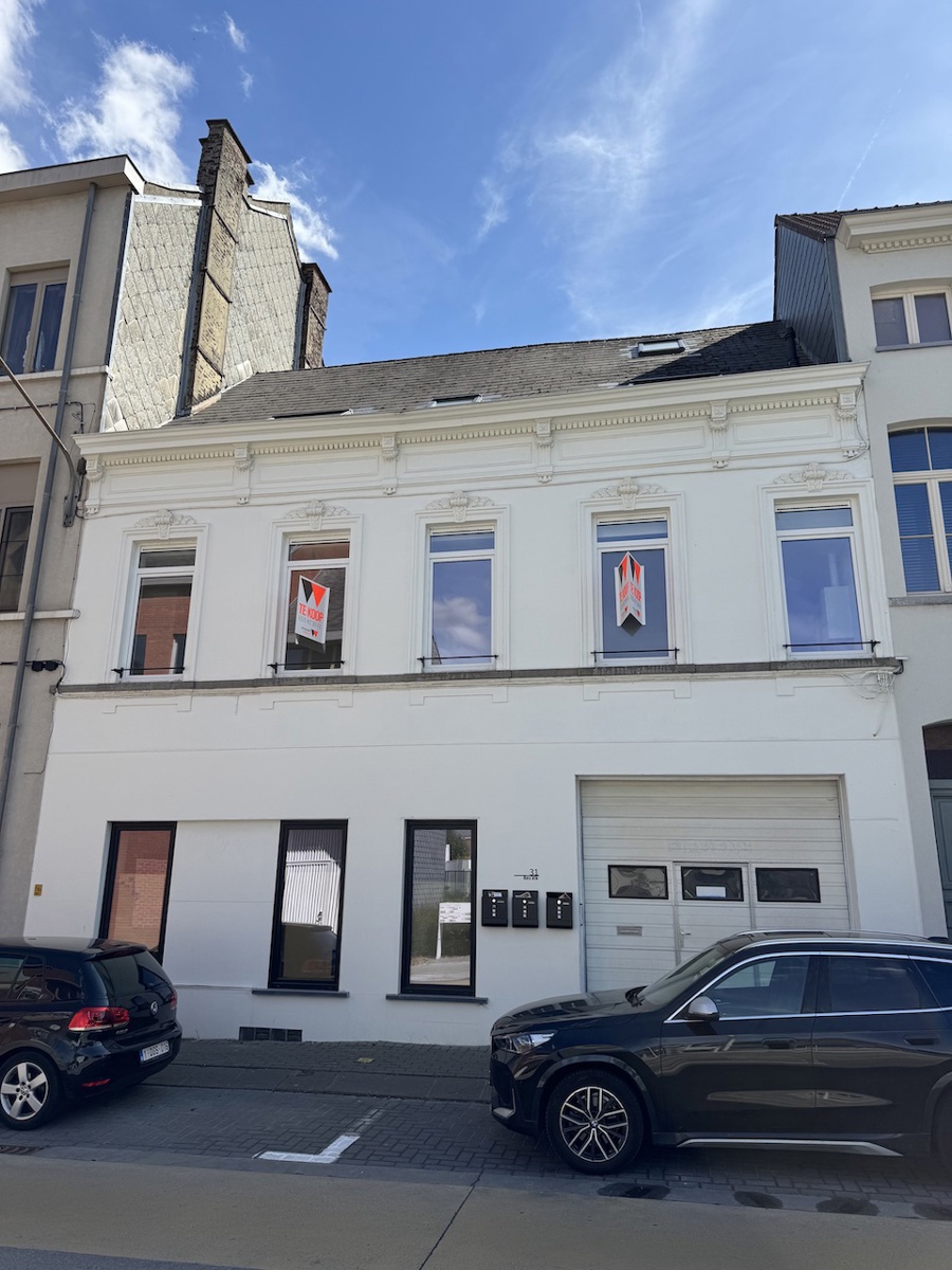 Volledig vernieuwd gelijkvloers appartement in het stadscentrum! - foto 1