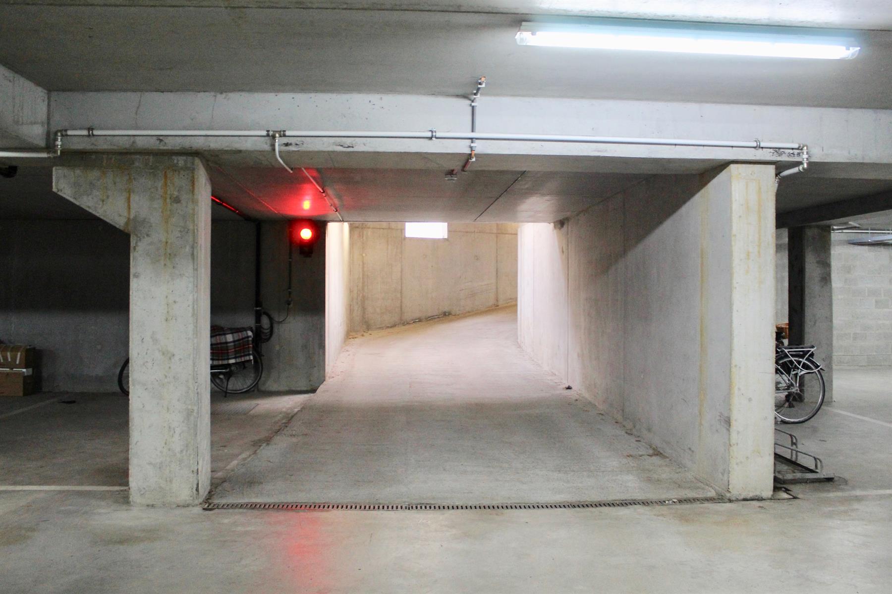 Garage à louer à Alost - photo 4