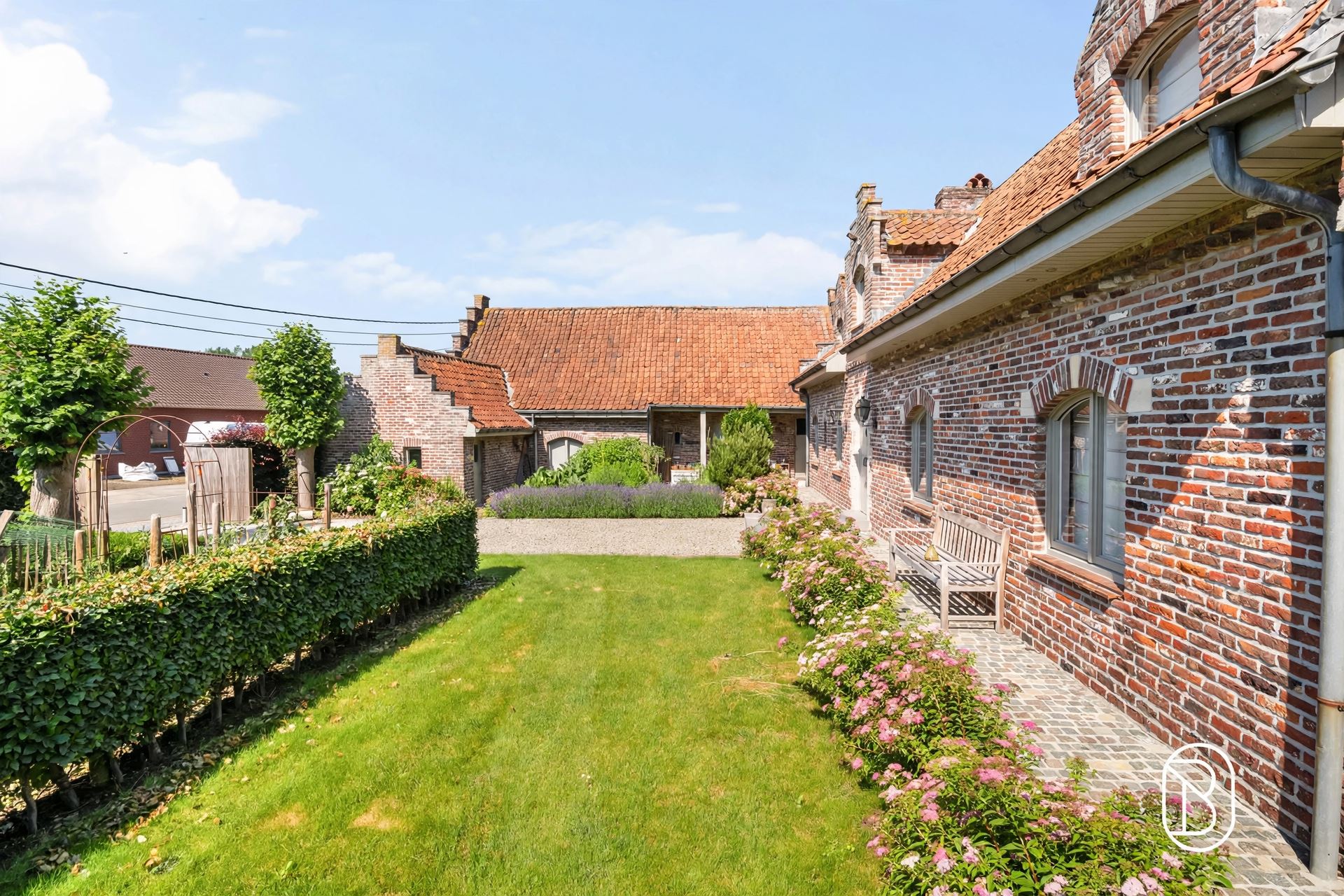 Charmante villa met tuin, garage en tal van mogelijkheden - foto 4