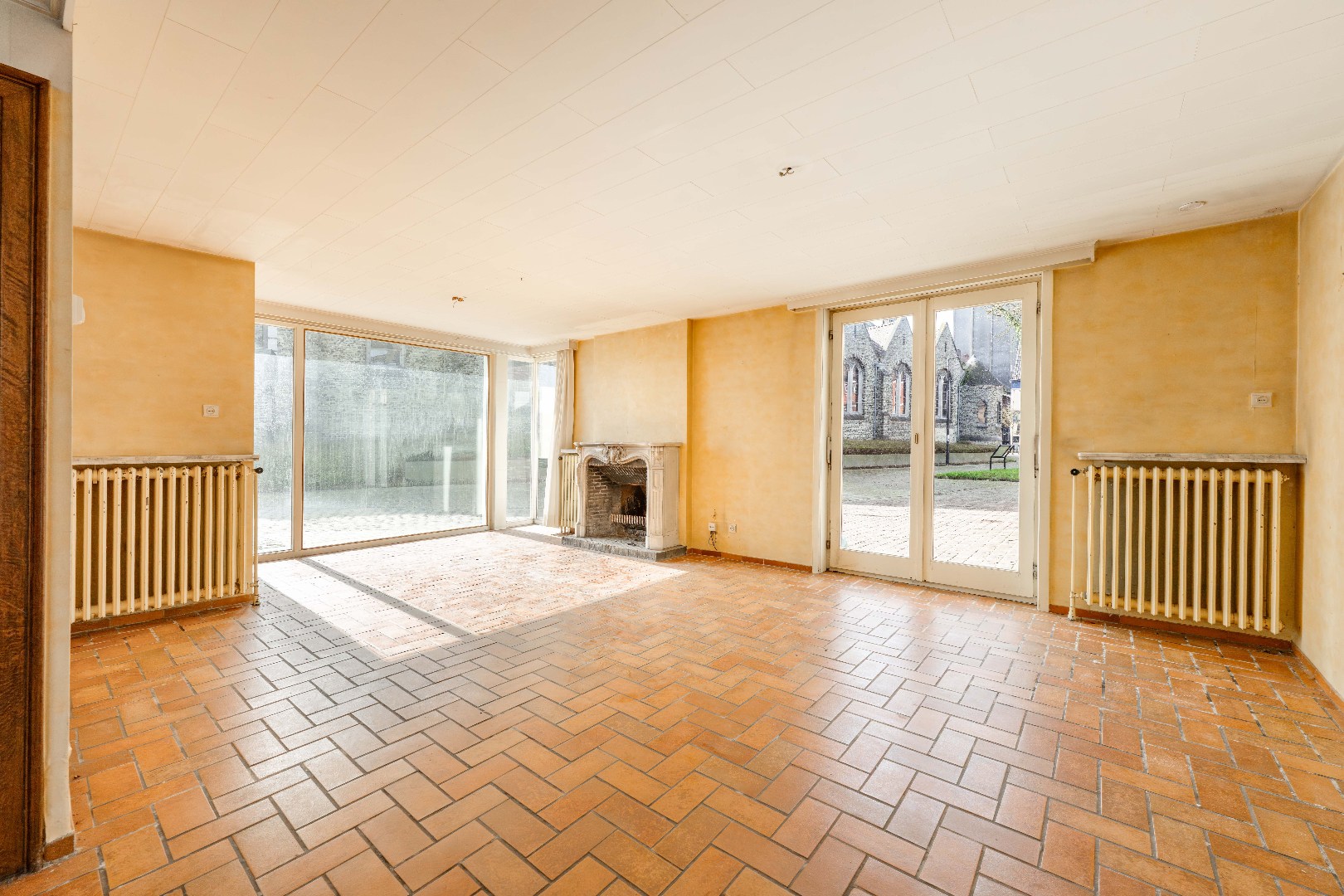 Te renoveren woning met tal van potentieel in centrum Aarsele - foto 4