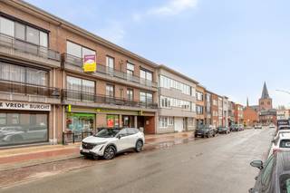 Dit aangename appartement biedt een praktische indeling en een comfortabele woonomgeving.Centraal gelegen, vlakbij invalswegen.Het appartement...