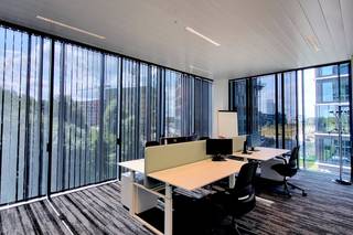 This modern office for rent is located in a classy and bright business building in Ghent. The excellent location near The Loop ensures high...