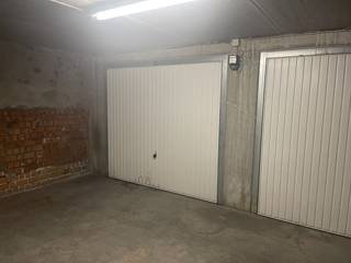 In Knokke-Heist is een garage of parking vinden soms een uitdaging, vooral tijdens de drukke zomermaanden.Een garagebox is een handige oplossing voor...