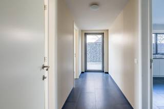 BEZOEK AANVRAGEN ENKEL MOGELIJK VIA VOLGENDE LINK: https://verlinden.mijnhuurprofiel.be/property/82997dbc-155a-482f-b948-c8251e928a91Deze toffe ruime...