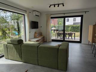 Open bebouwing in nieuwstaat op toplocatie4slpk 180m²Deze energiezuinige (E18) nieuwbouwwoning (2019) met 16 zonnepanelen is fantastisch gelegen op...