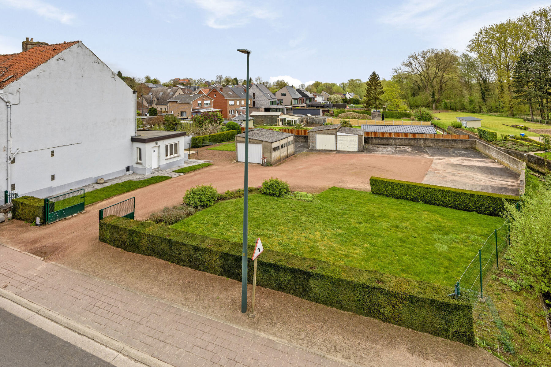 Bouwgrond van 9 are 90 ca in centrum van Vossem. Toplocatie - foto 3