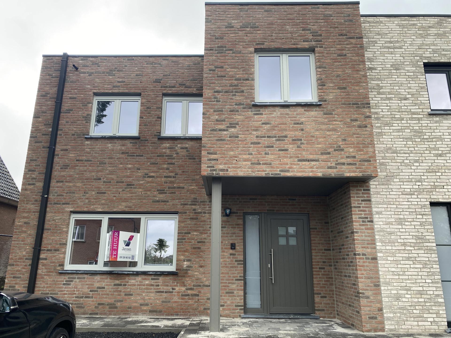 House for rent in Beringen with 3 bedrooms - photo 1