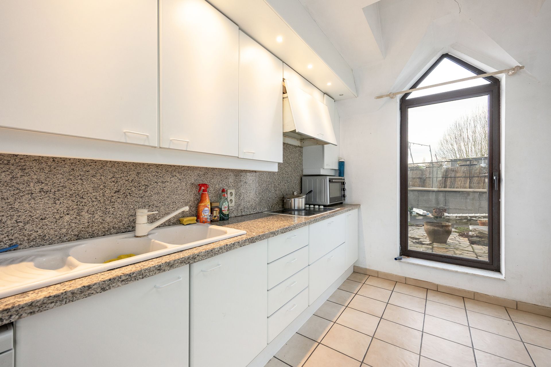 Ruim appartement in centrum Boechout. - foto 2