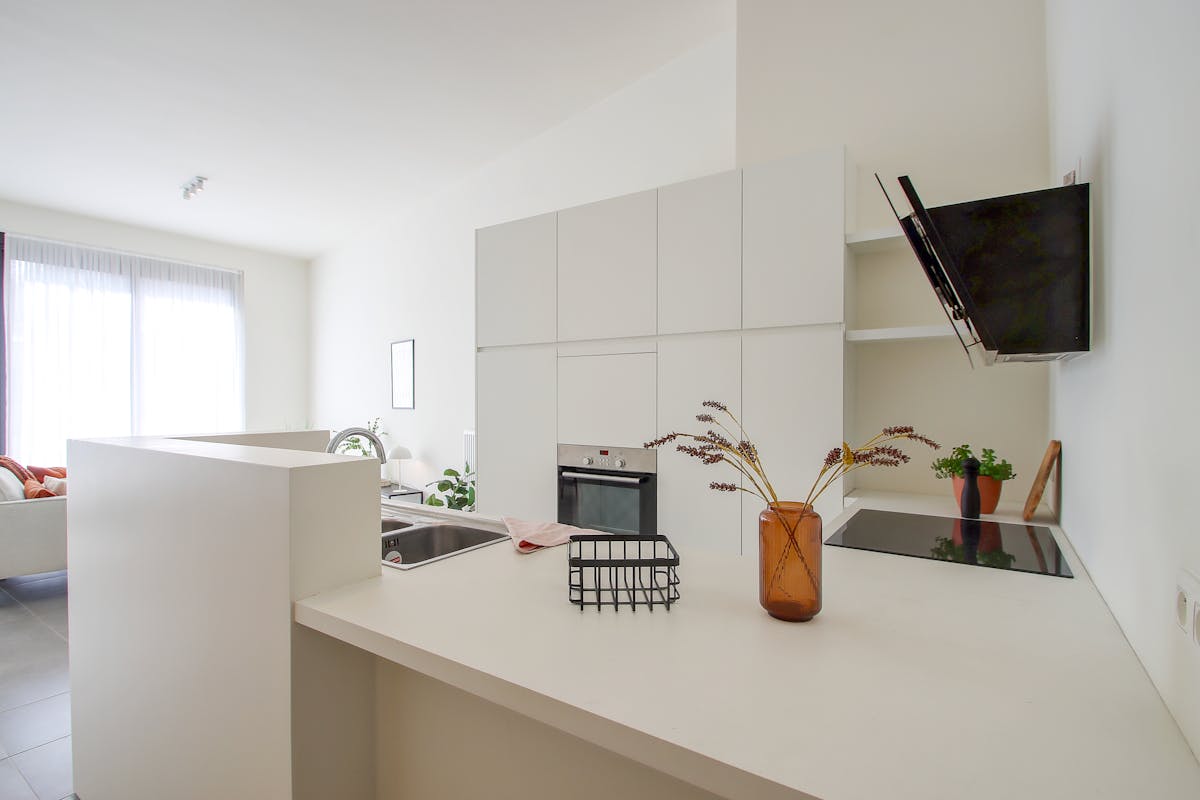 Centraal gelegen lichtrijk appartement te koop in centrum - foto 2