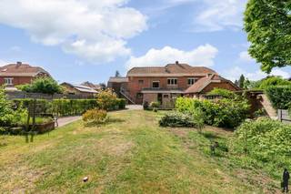 Karakteristieke en uitzonderlijk gelegen ingenieurswoning met o.a. 7 slaapkamers, 3 badkamers, hobbyruimte en private, organisch...