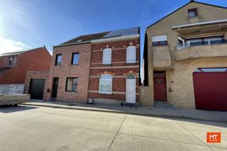 Woning te huur met 2 slaapkamers te NieuwkerkeLIGGINGOp een boogscheut van de markt van Nieuwkerke vinden we deze prachtige...