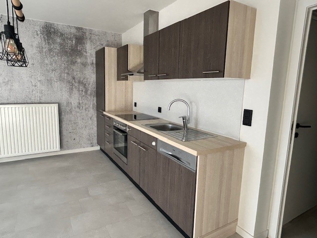 Appartement met 2 slaapkmaers in centrum Beringen - foto 2