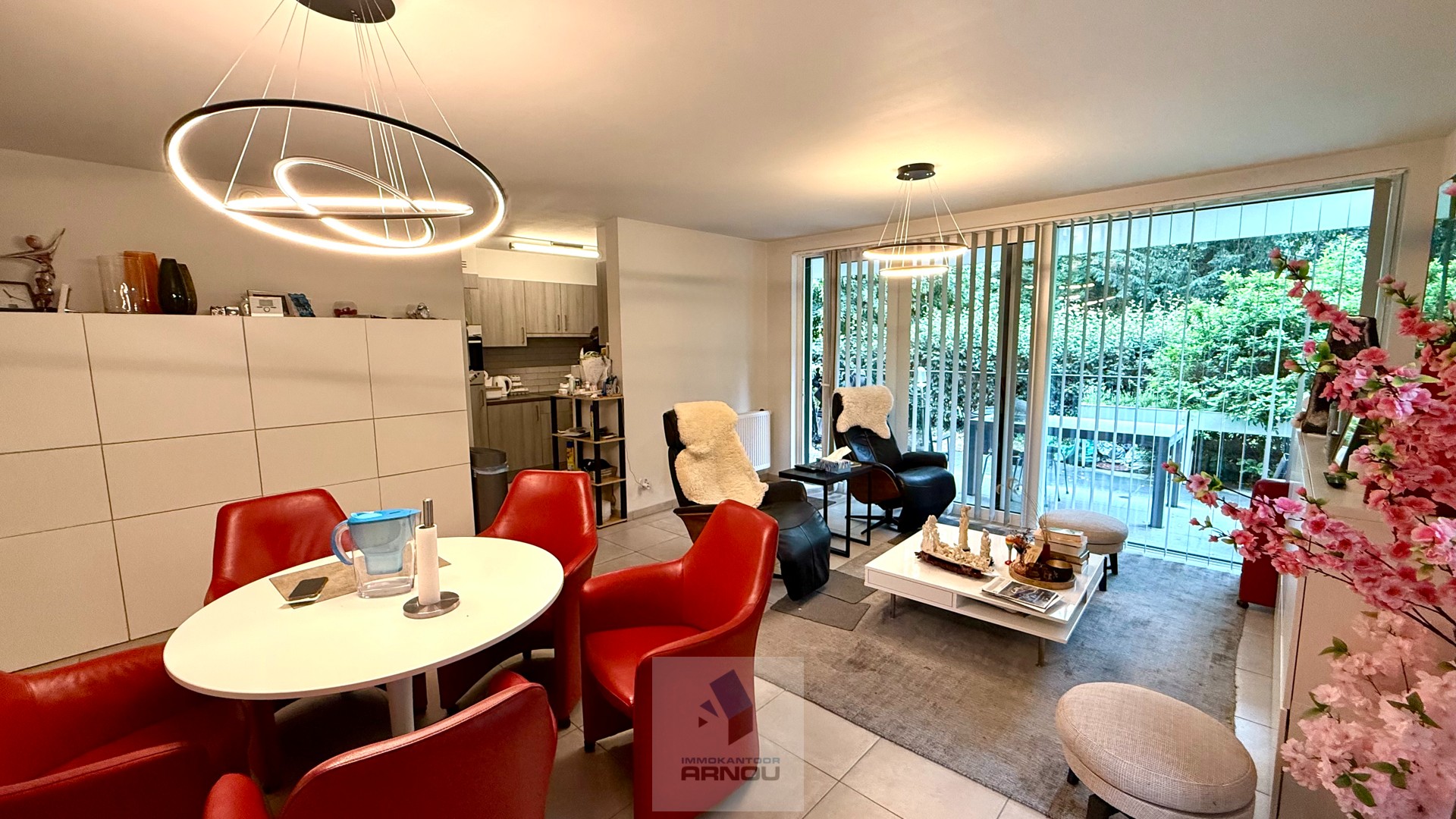 Recent gelijkvloers appartement met 2 slaapkamers, terras en garage - foto 3
