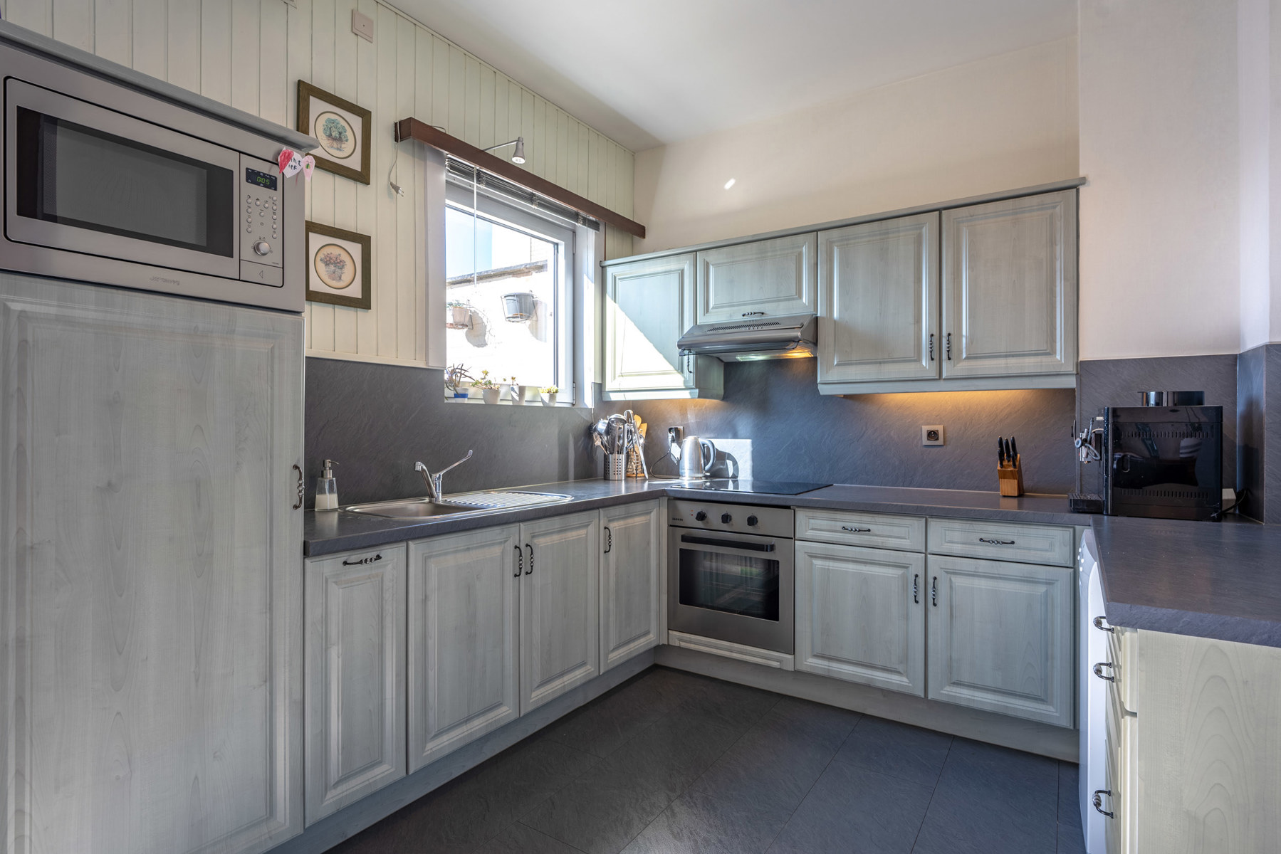 Gezellige woning met 3 slpk, garage en tuin - foto 2