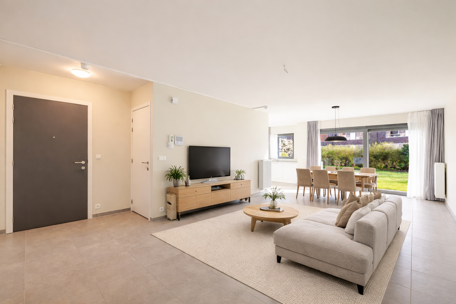 RUSTIG GELEGEN, recent ASSISTENTIEAPPARTEMENT MET 2 SLPKS - foto 2