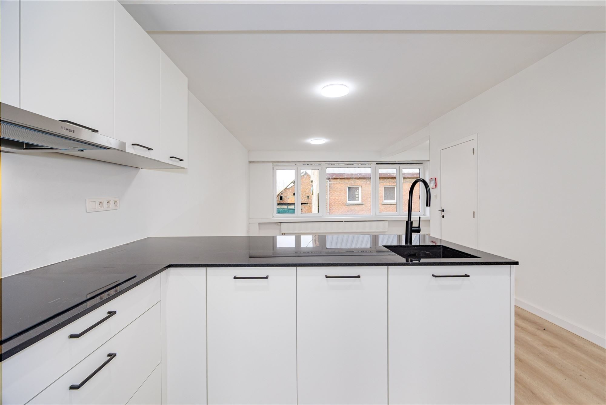 Vergund gerenoveerd appartementsgebouw  - foto 4