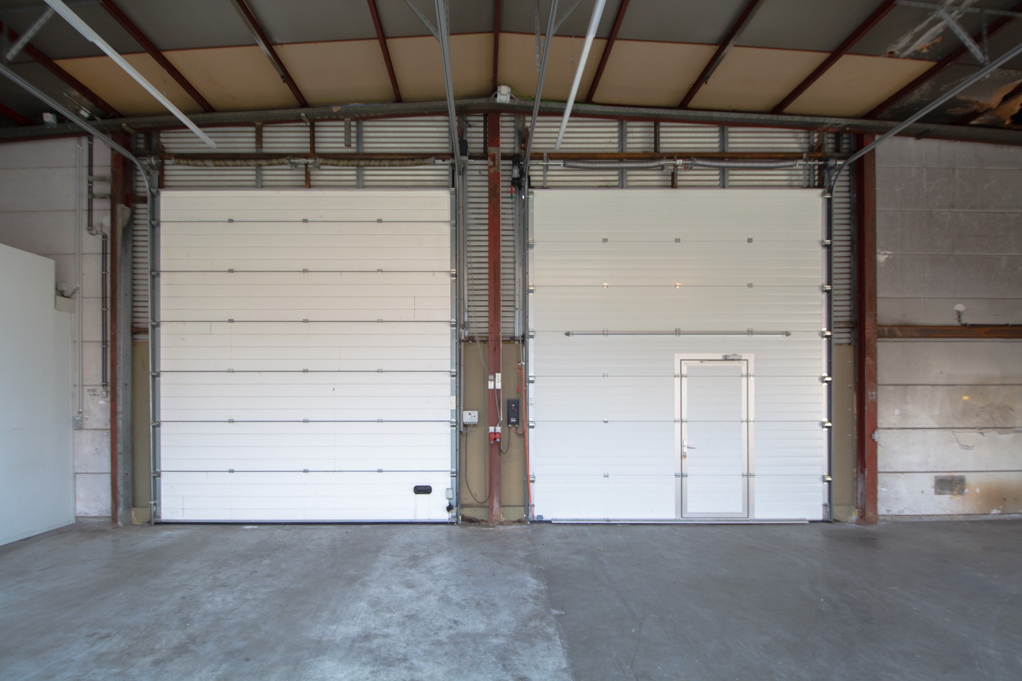 Magazijn van 1.200m² in industriepark "De Bruwaan" te Oudenaarde - foto 4