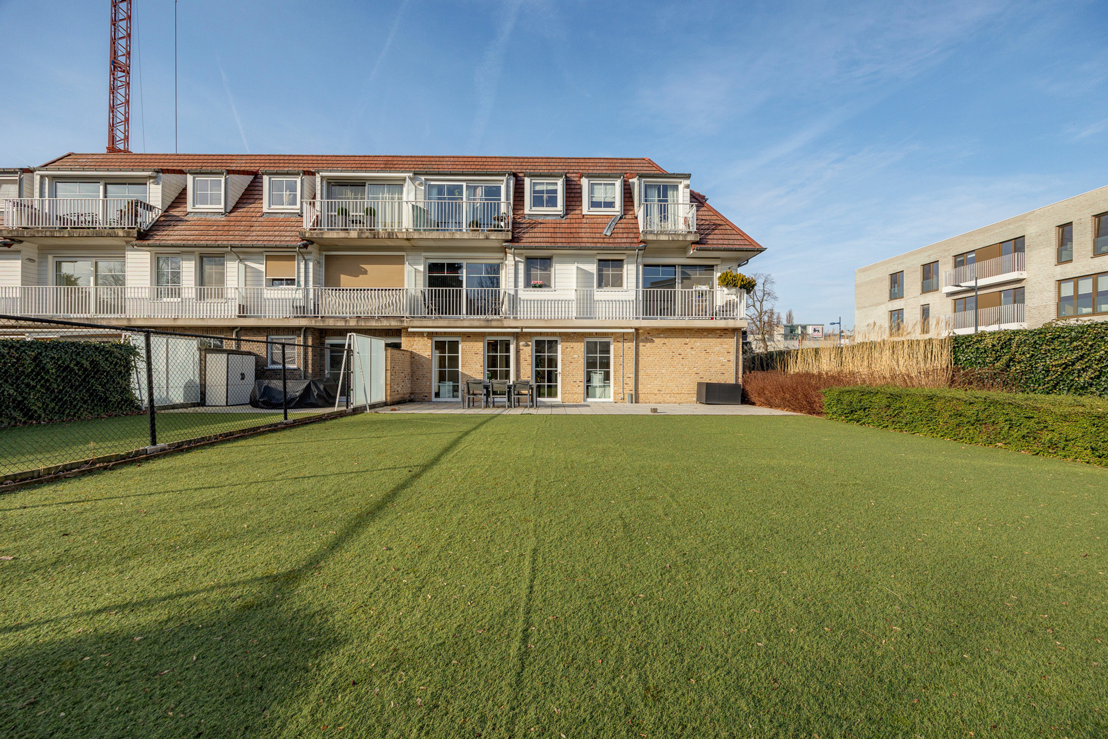 Kantoor 95m2 + tuin + 2 autostaanplaatsen op top locatie - foto 4