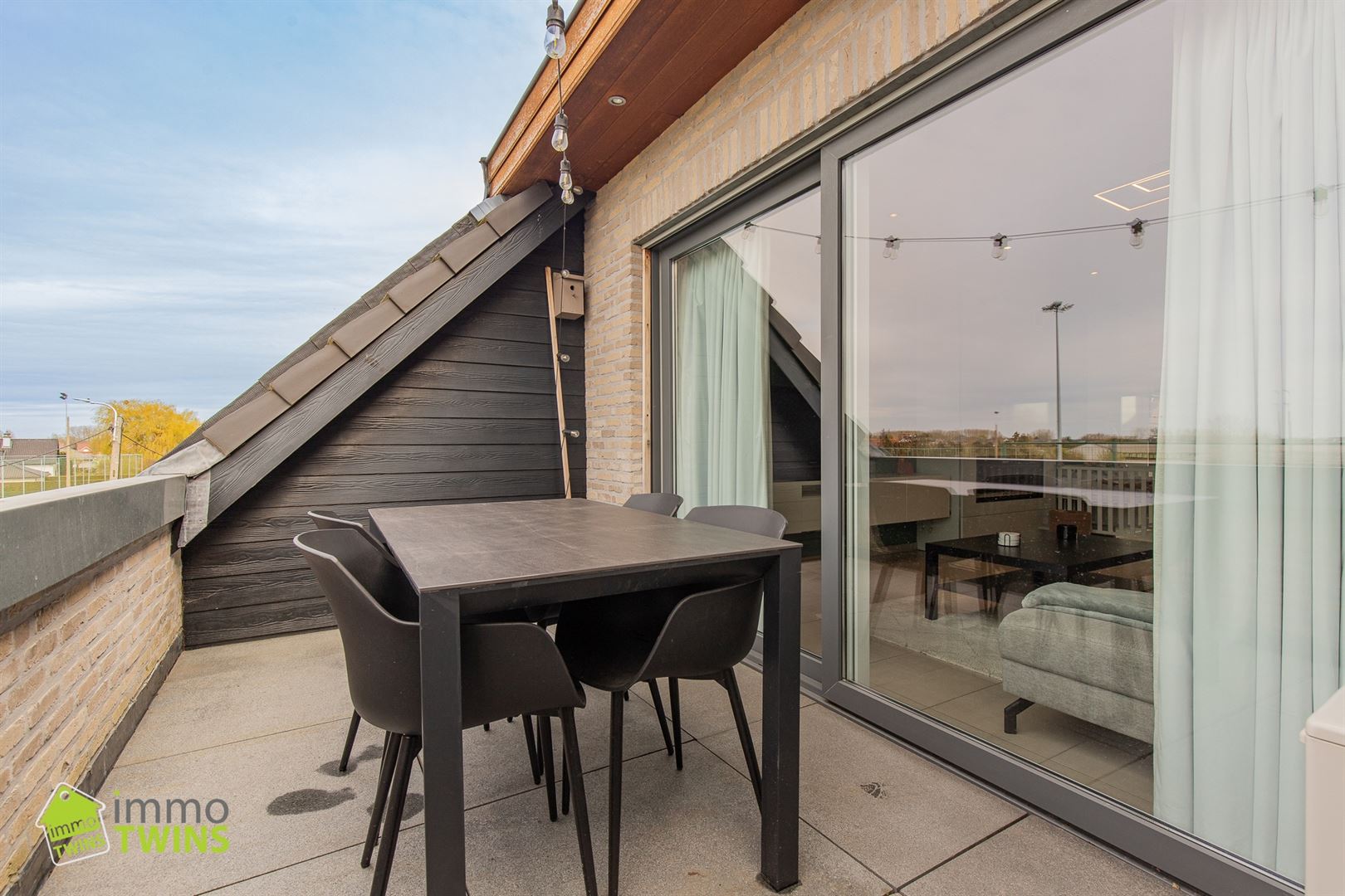 Ruim en stijlvol duplex appartement (155m²) met garage en staanplaats te Schoonaarde (Dendermonde). - foto 5