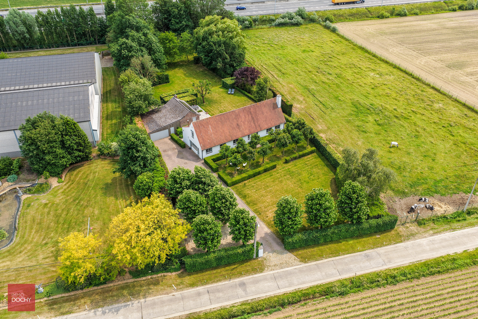 Instapklaar landhuis met bijgebouw - foto 2