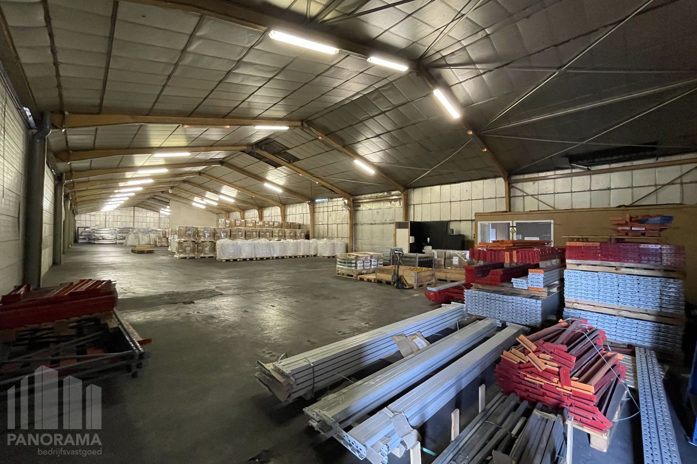 Magazijnruimte van 2.178 m² te huur op Industrieterrein Zuid te Tielt - photo 4