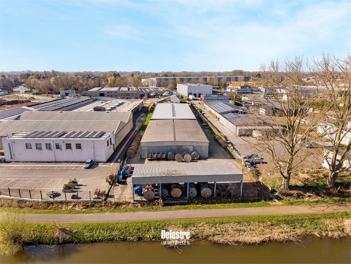 UNIEK BEDRIJFSGEBOUW MET OPTIONELE SHOWROOM INDUSTRIEZONE NOORD II - foto 1