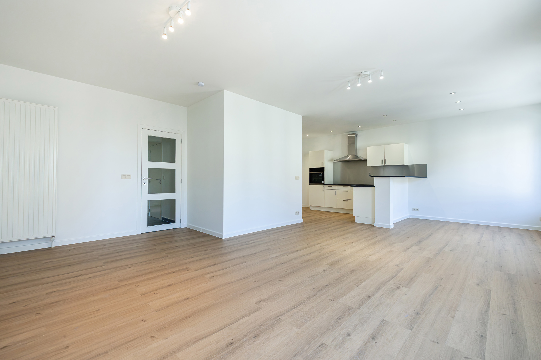 Gerenoveerd appartement met 2 slpkamers van ± 100m² - foto 4