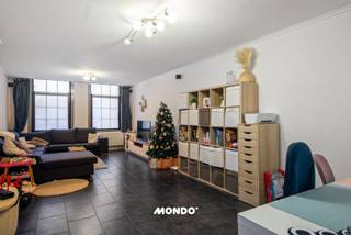 Au centre de Niel, vous trouverez cette maison spacieuse et prête à emménager, idéale pour les familles qui souhaitent vivre confortablement...