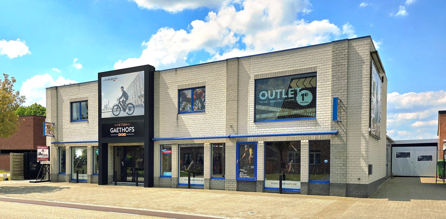 TE KOOP: WINKEL / TOONZAAL 386 m² met ruime woonst ( momenteel "FIETSEN GAETHOFS" ) – ideale investering op toplocatie! - foto 1