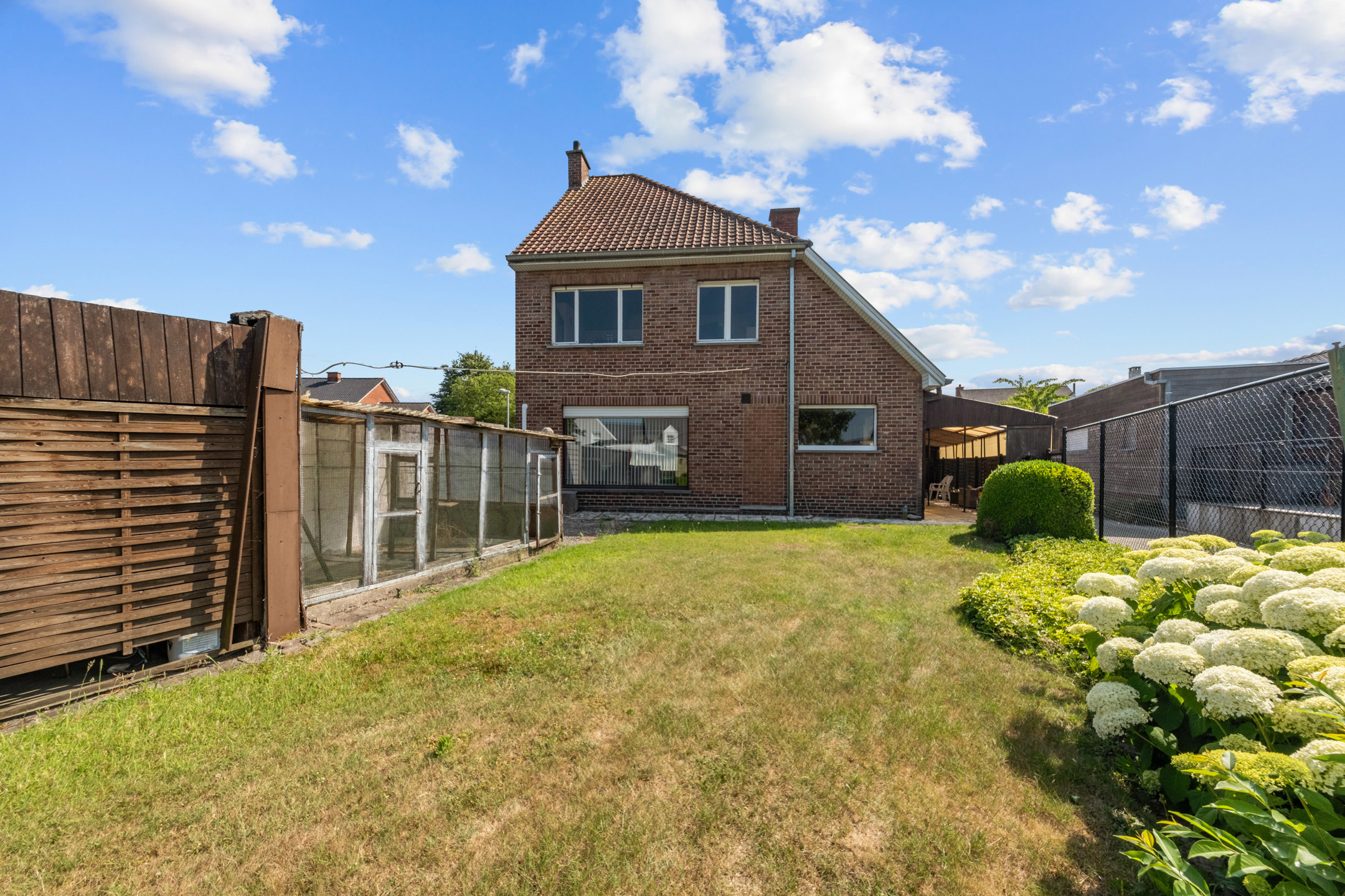 Goedgelegen, degelijke woning met TUIN en GARAGE. - foto 4