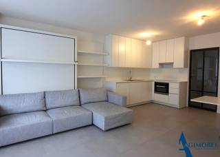 Dit juweeltje is een perfecte harmonie van luxe en functionaliteit, ideaal voor wie op zoek is naar een verfijnde pied-à-terre.Deze mooie studio...