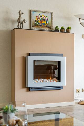 LOCATIEGelegen in de buurt Hertogvelden te Hoboken, vlakbij het Fort van Hoboken. Rustige en groene omgeving met vlotte verbindingen naar Antwerpen...