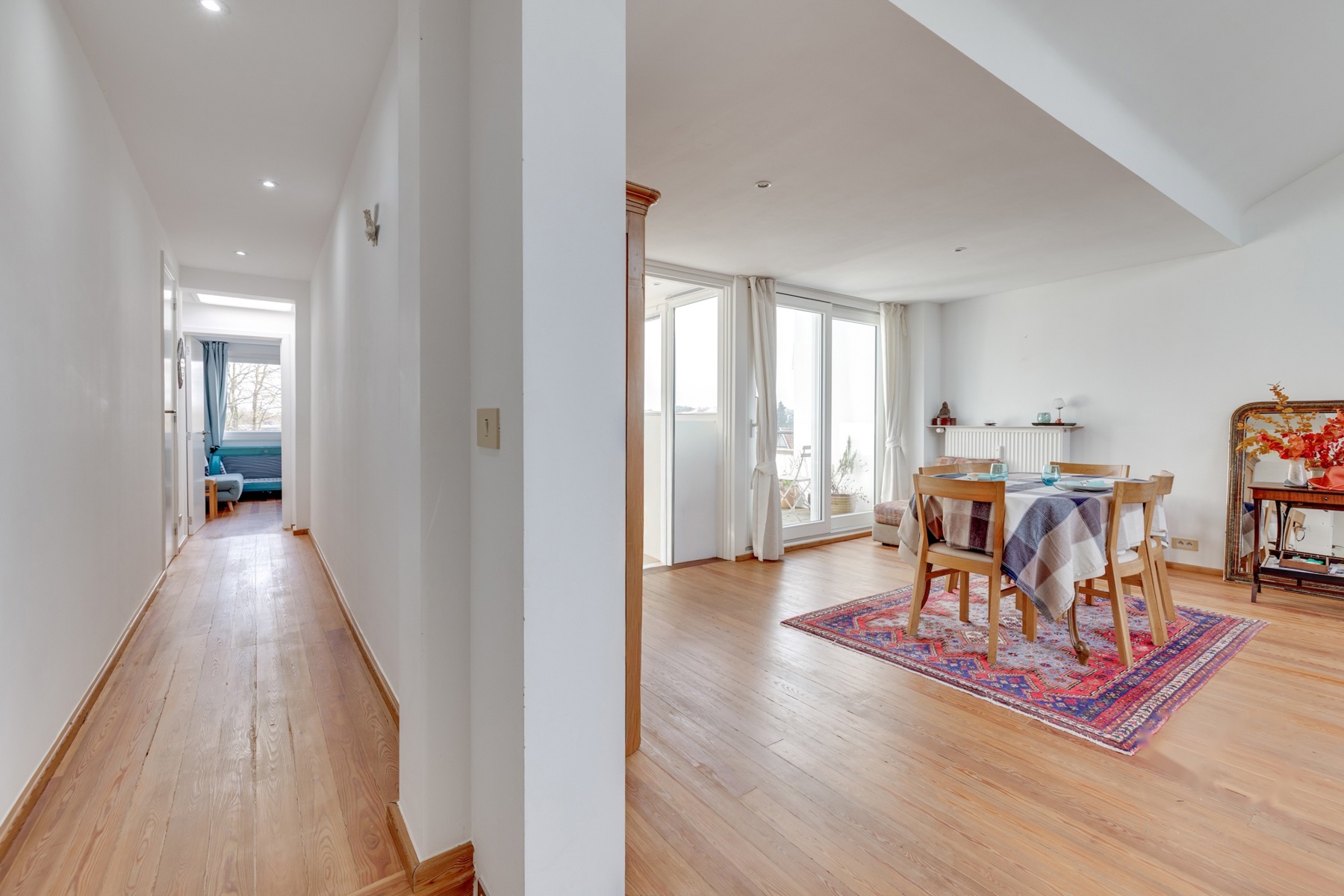 Appartement met 2 slaapkamers + terras in Ukkel ! - foto 4