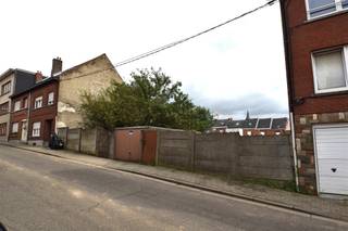 Ontdek deze uitzonderlijke bouwgrond van 660 m² in het hart van Asse, ideaal gelegen voor zowel een residentieel project als...