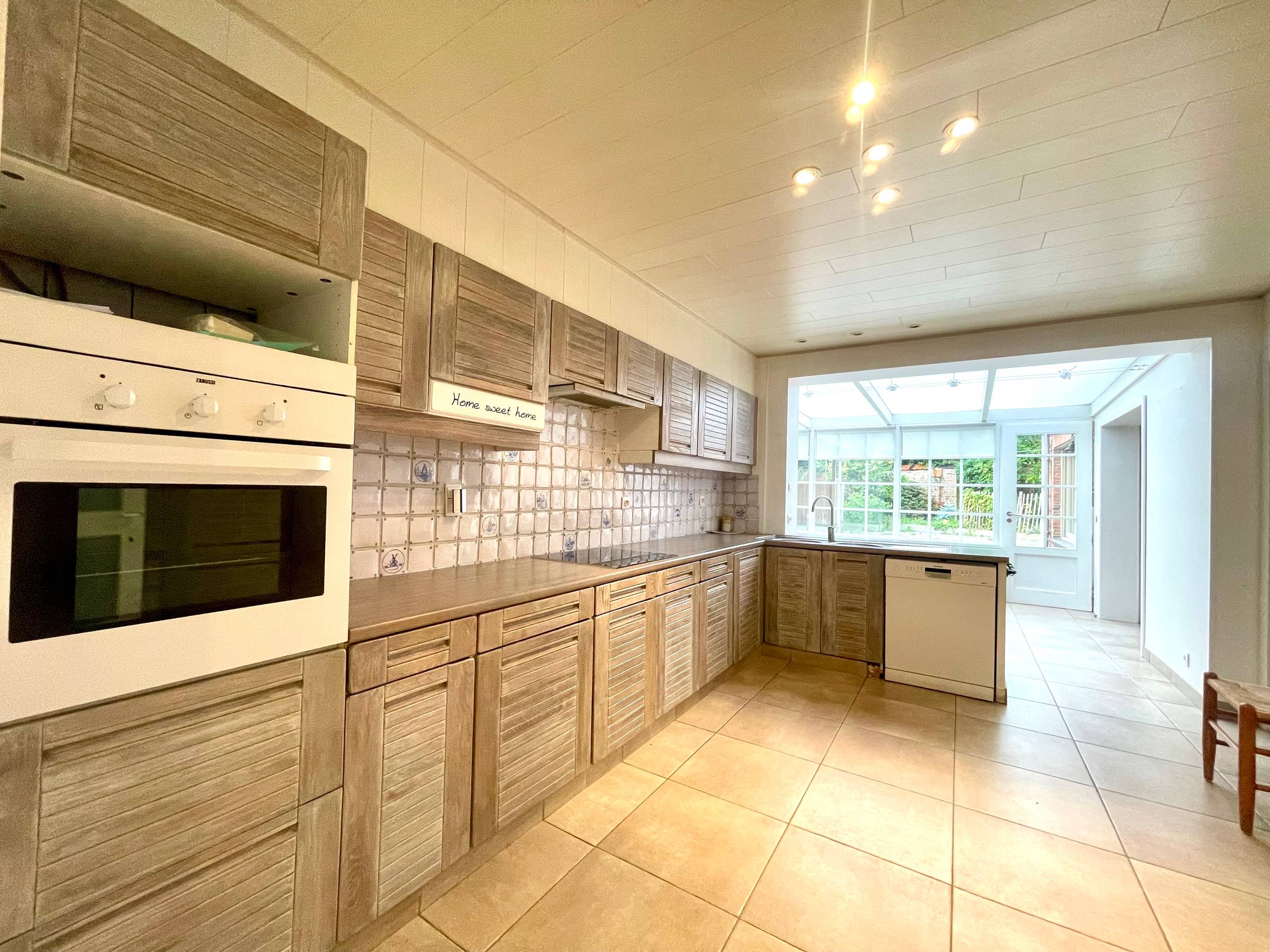 Wevelgem - Ruime woning met 7 slaapkamers en ruime stadstuin - foto 5