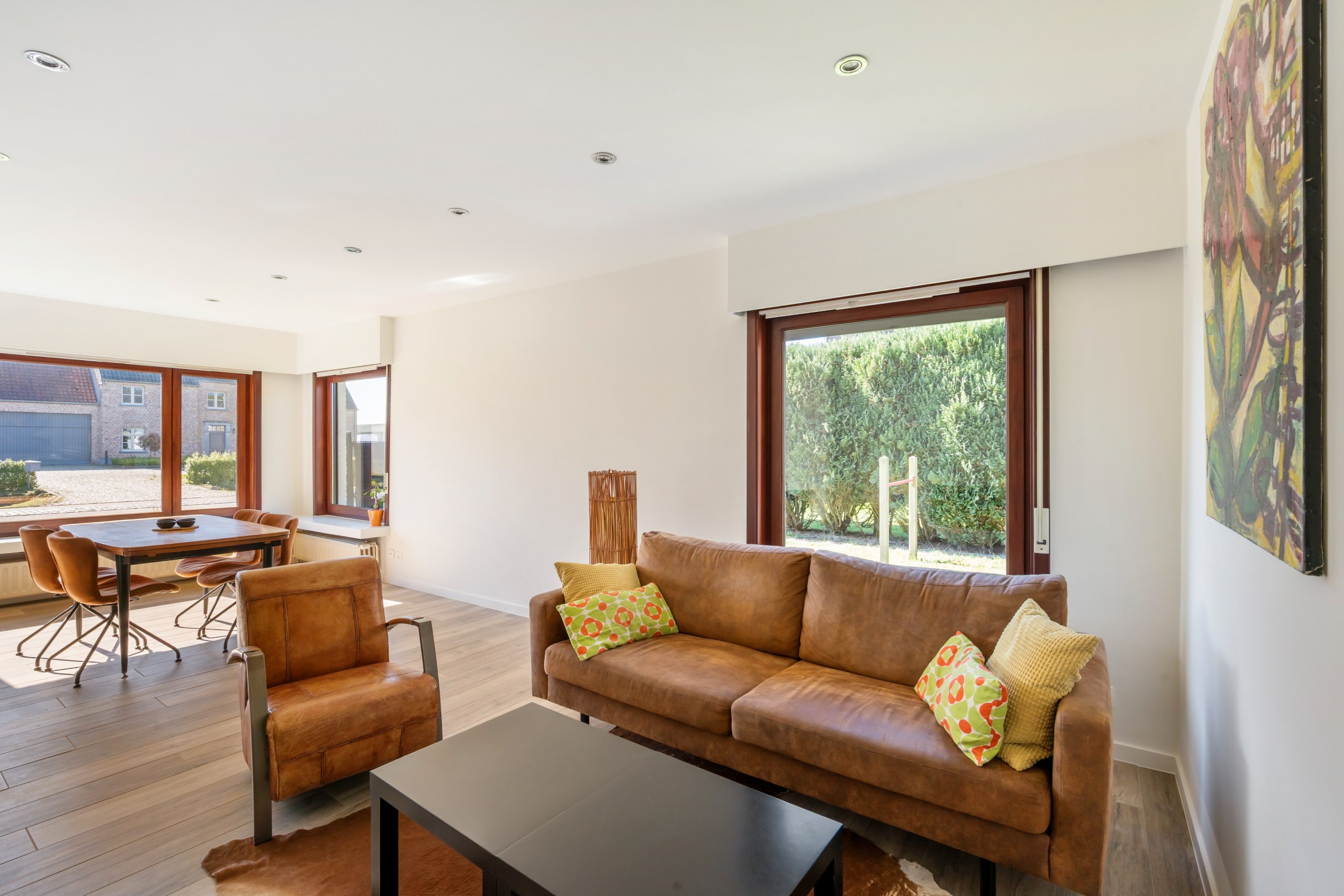 Ruime vrijstaande woning met 5 slaapkamers, 2 badkamers en dubbele garage op een perceel van ca 1067m². - foto 5