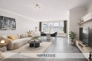 Ruim appartement met terrasDit tweeslaapkamerappartement (ca. 95 m²) is gelegen in een rustige straat waarbij winkels, scholen en parken op een...