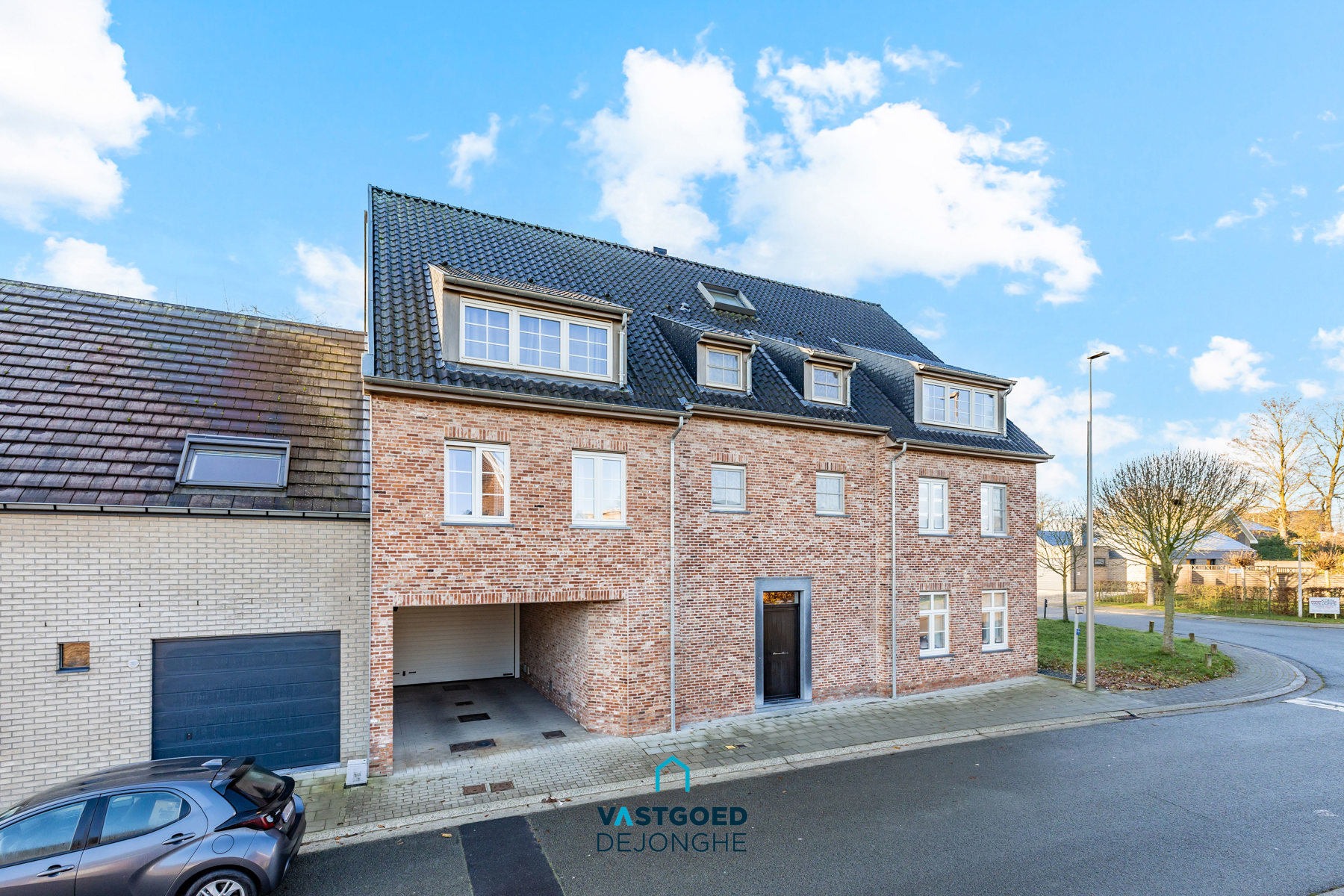 Ruim duplexappartement nabij het centrum van Kruishoutem - foto 1