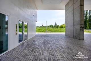 Welkom bij dit schitterende penthouse! In het architecturale project Balk Van Beel, op een toplocatie aan de hippe Vaartkom in Leuven, bevindt...