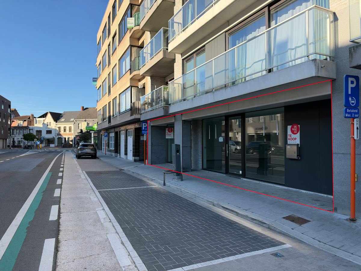 Instapklaar kantoor te koop in Roeselare - foto 1