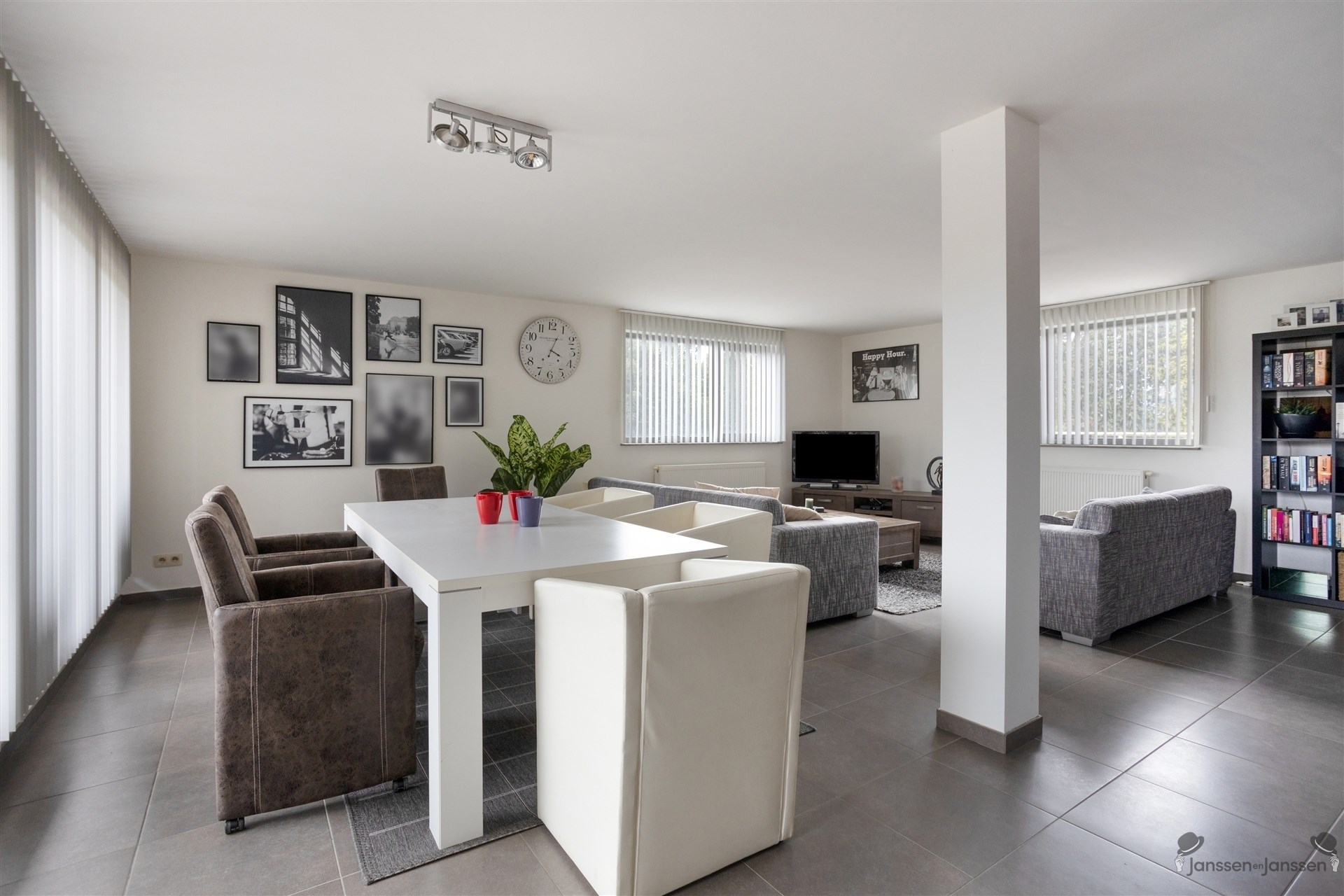 Instapklaar duplex appartement met 3 slaapkamers te Heppen (Leopoldsburg) - foto 1