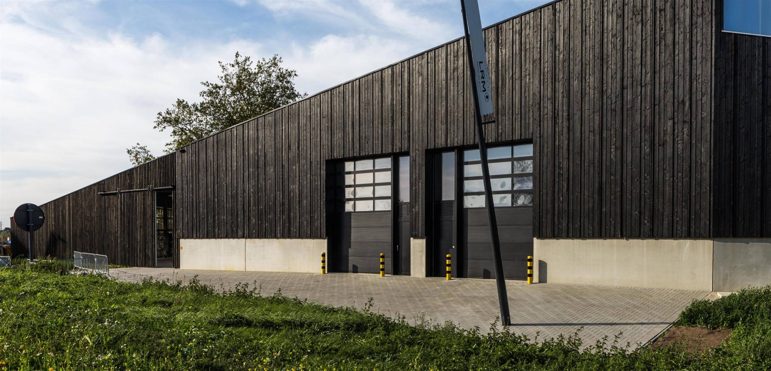 Commercial for rent in Houthalen-Helchteren - photo 1