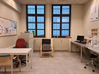 Op een toplocatie, vlakbij de Grote Markt van Lier, bevindt zich deze karaktervolle winkelruimte in het prachtige historische gebouw ‘De Oude...